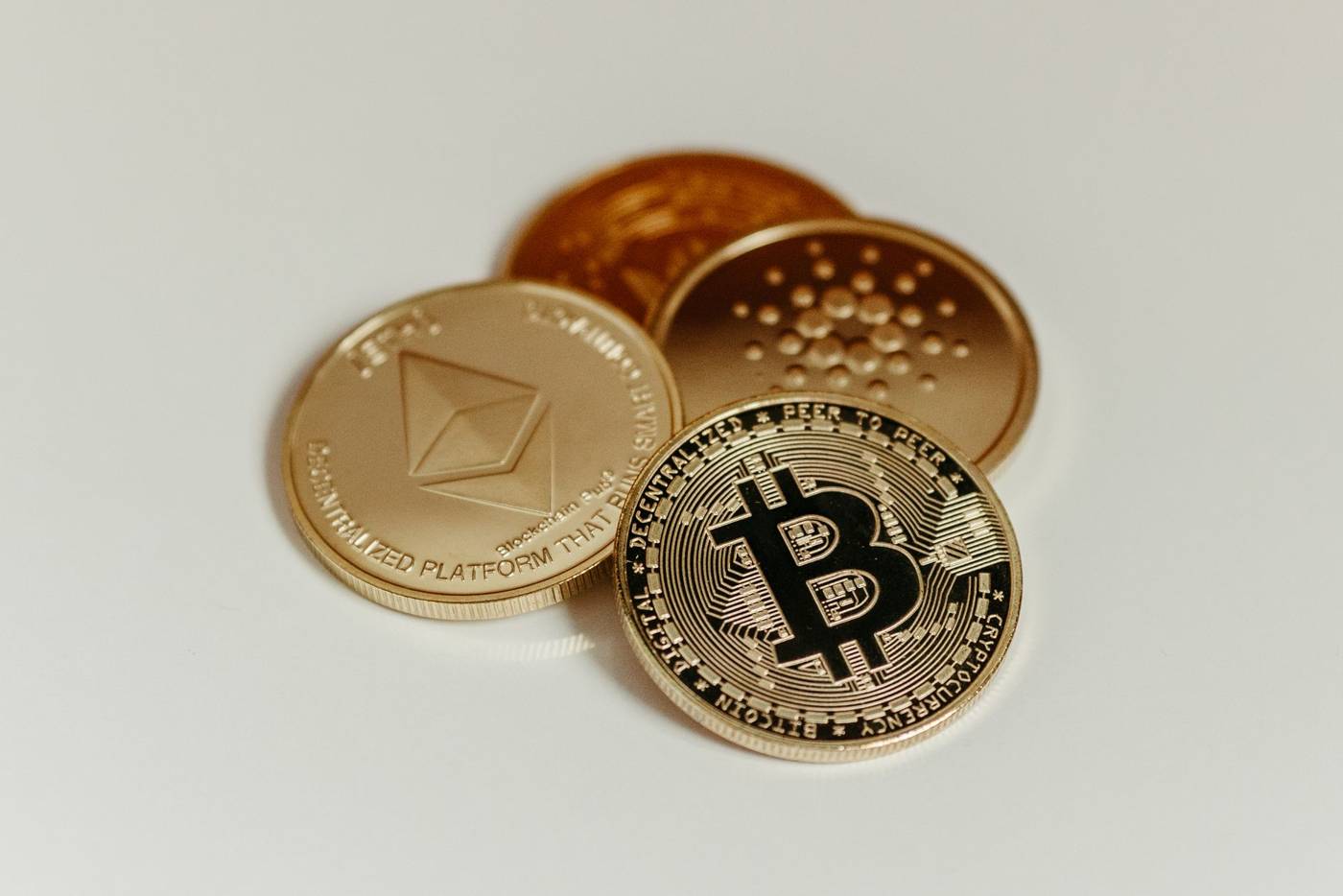 Cardano's ADA has dropped 4.3% to $0.1515 after a critical security flaw in SecondFi's wallet generation software exposed up…