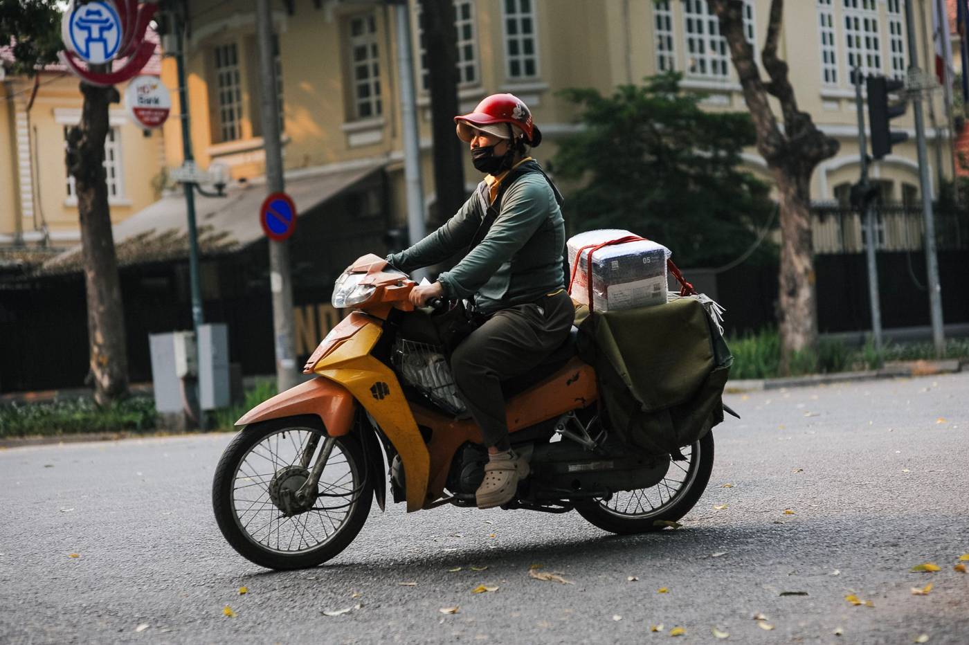 Indian grocery delivery rider