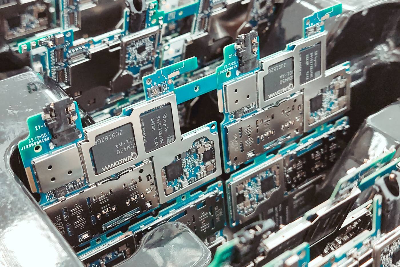 Qualcomm is acquiring AI inference startup Modular in an all-stock deal worth roughly $3.92 billion, issuing up to 19.2…