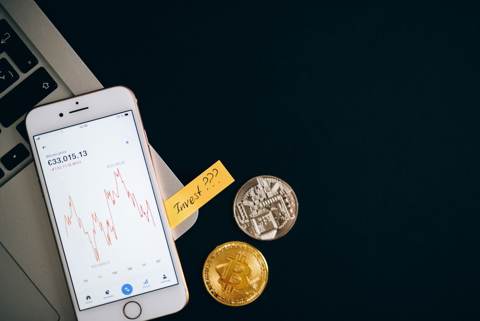 Silver Drops Below 60 Dollars for First Time